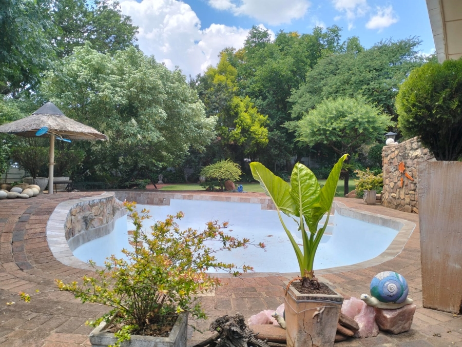 4 Bedroom Property for Sale in Flamwood North West